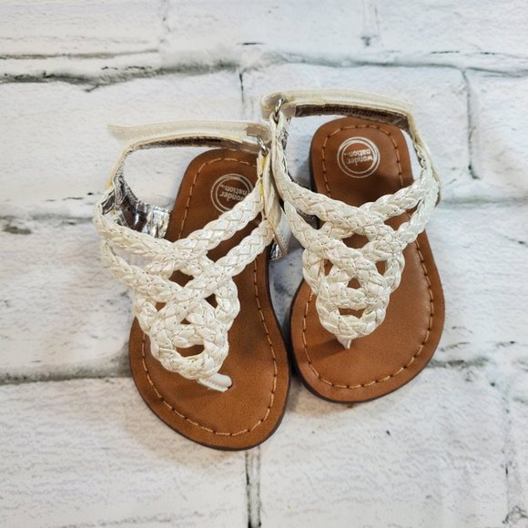 Pearly White Gladiator Sandals. Summer Baby Shoes. - Picture 2 of 6
